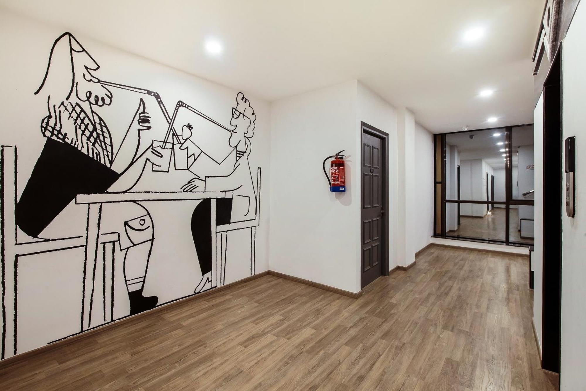 Townhouse Golden Frame Hotel Газиабад Екстериор снимка
